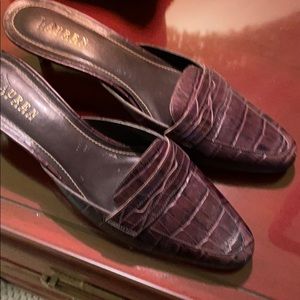 Shoes chocolate embossed croc